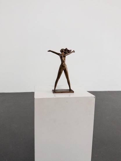 “Fritidsflickan” – Bronze Sculpture by Stig Blomberg for Ystad Brons, Sweden