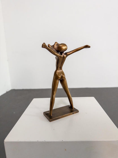 “Fritidsflickan” – Bronze Sculpture by Stig Blomberg for Ystad Brons, Sweden