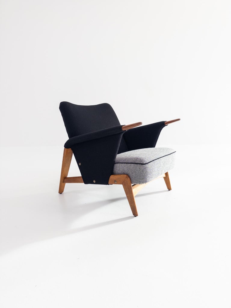 Arne Hovmand-Olsen Model 480 Lounge Chair