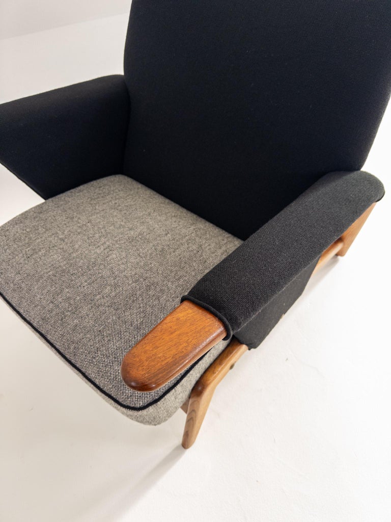 Arne Hovmand-Olsen Model 480 Lounge Chair