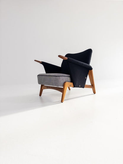 Arne Hovmand-Olsen Model 480 Lounge Chair