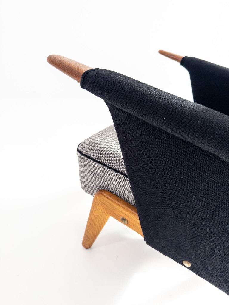 Arne Hovmand-Olsen Model 480 Lounge Chair