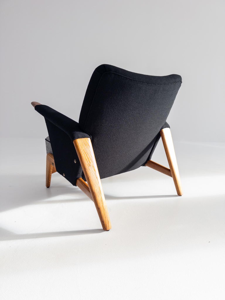 Arne Hovmand-Olsen Model 480 Lounge Chair